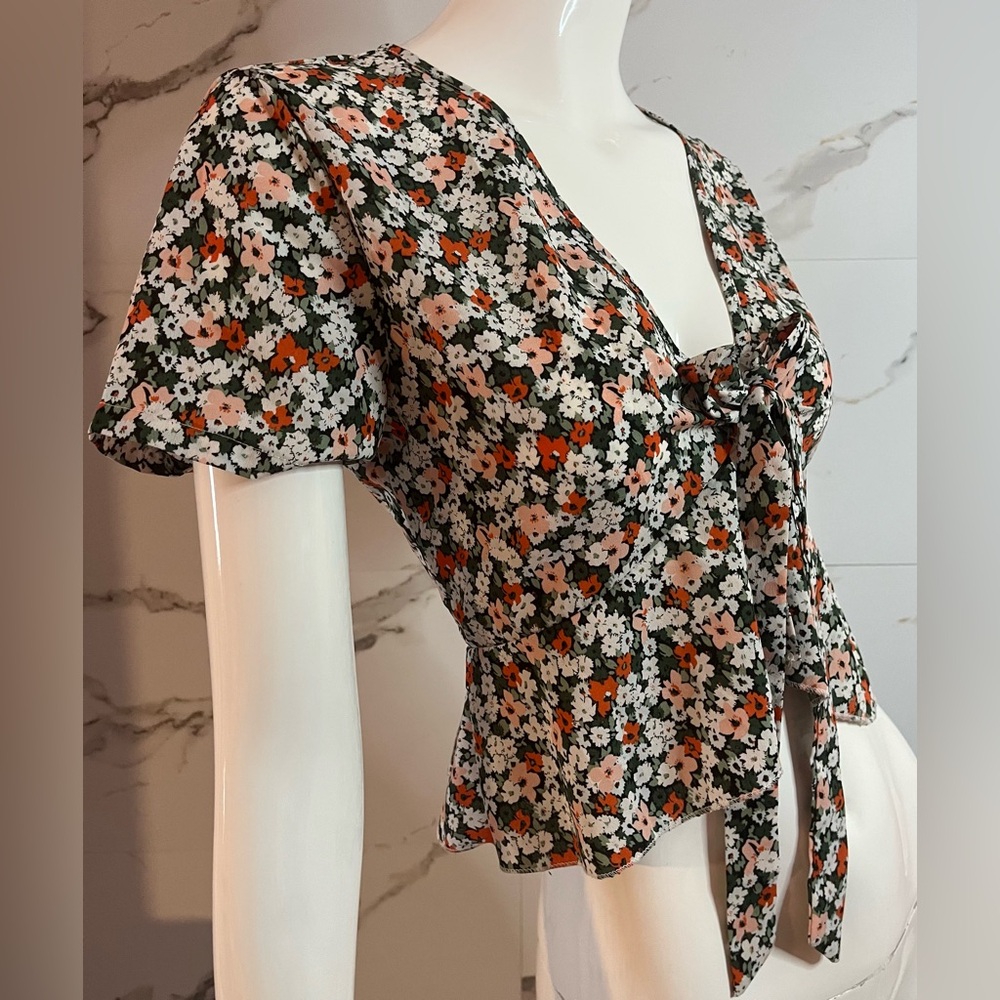 Floral Tie-Front Ruffled Short Sleeve Blouse